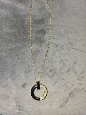 22kgp Dubai Jewelry Elegant Two-Tone Circle Pendant Necklace - Gold and Black